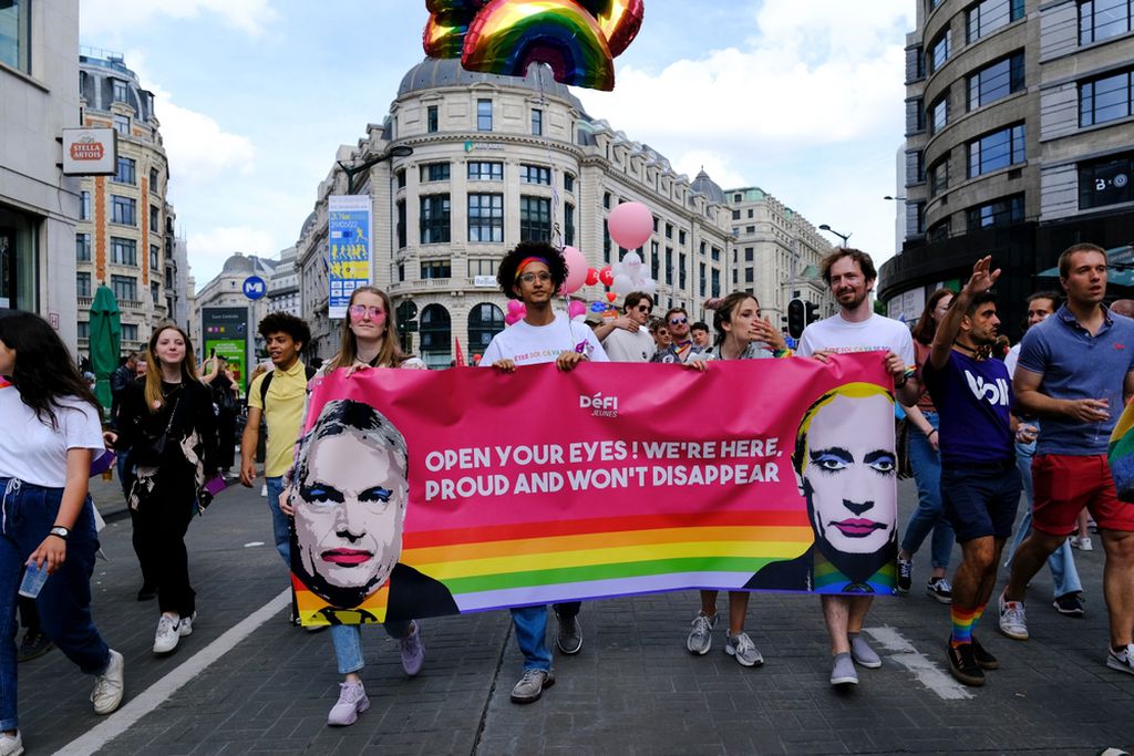 Provjednici za prava gay i queer osoba kritiziraju Orbana i Putina