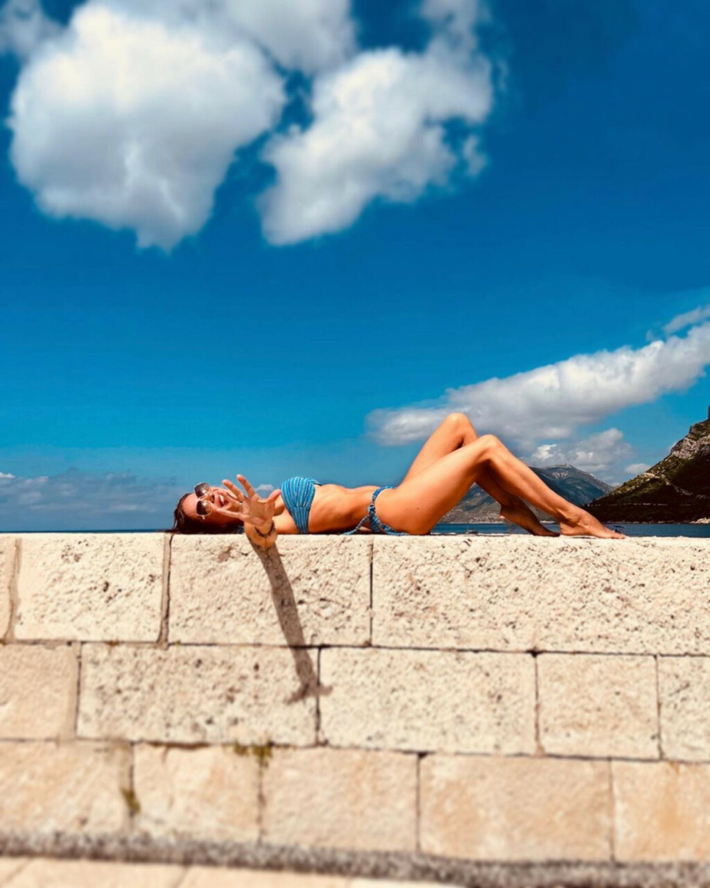 Bojana Gregorić Vejzović objavila je fotografiju u plavom bikiniju