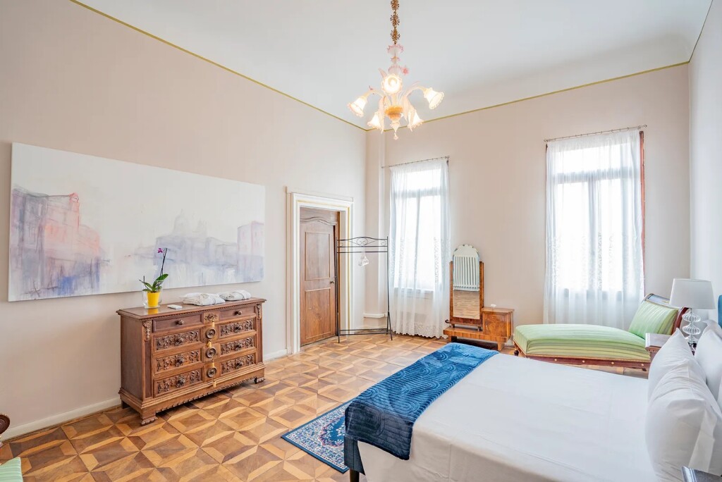 Vila s pogledom na baziliku sv. Marka, Venecija - 3