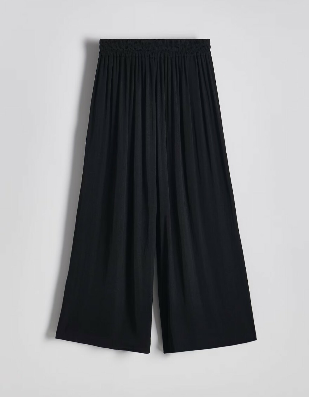 Hlače (Reserved), 22,99 eura