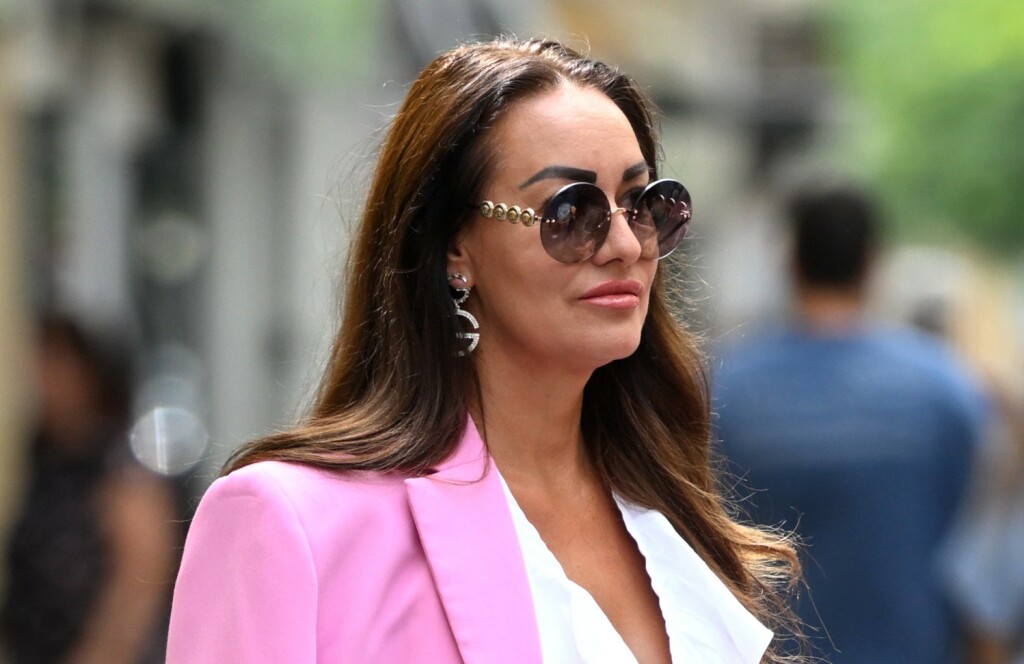 Zgodna dama sa zagrebačke špice u vrtoglavim sandalama