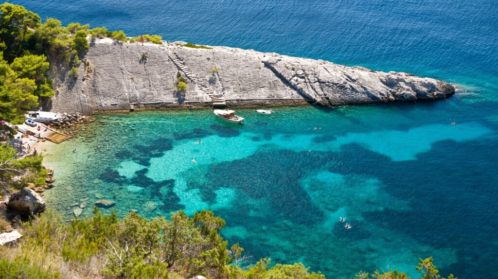 Plaža Malo Zaraće na Hvaru