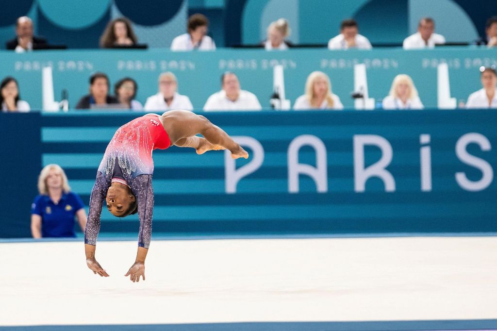 Simone Biles - 1