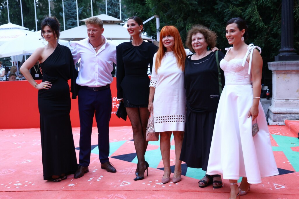 Bojana Gregorić Vejzović na SFF-u s ekipom filma Backup