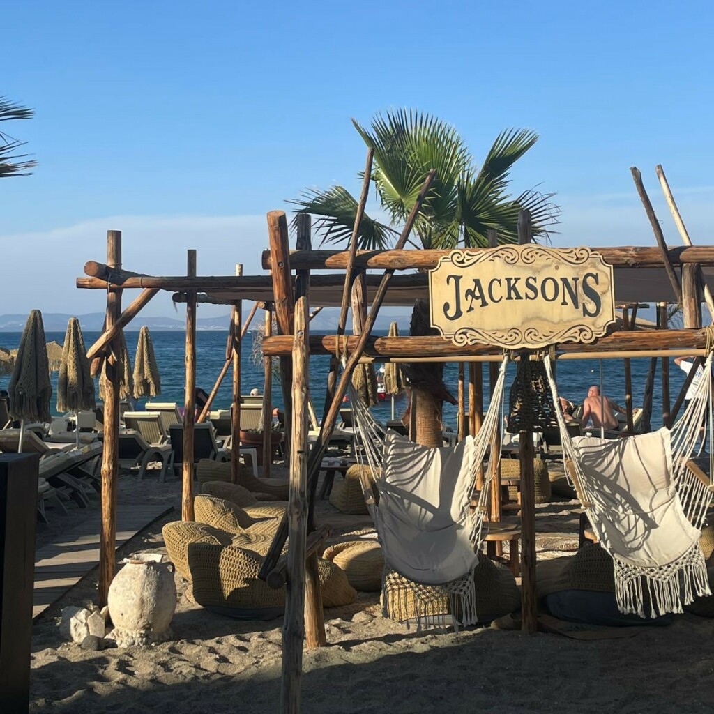 Jacksons Beach Bar na Kosu - 1