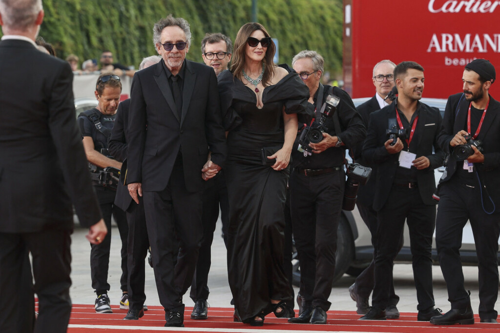 Monica Bellucci u haljini modne kuće Vivienne Westwood na Filmskom festivalu u Veneciji - 1