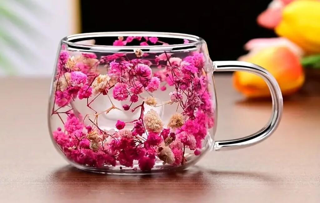 Šalica sa cvijećem s Temua