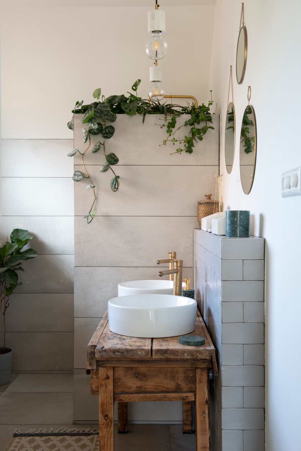 Kupanice bez pločica na cijeloj površini