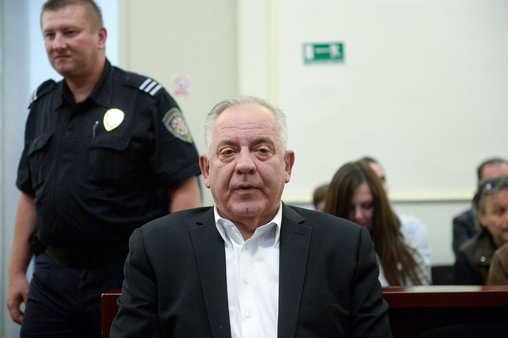 Ivo Sanader na pogrebu brata, don Vinka Sanadera, 11. listopada 2024.