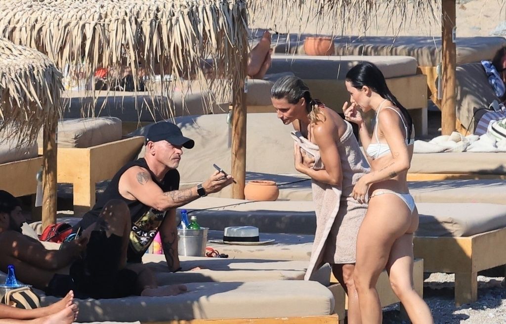 Eros Ramazzotti na odmoru je s dvije bivše žene