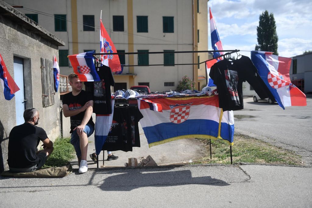 Sinj prije koncerta Thompsona - 4