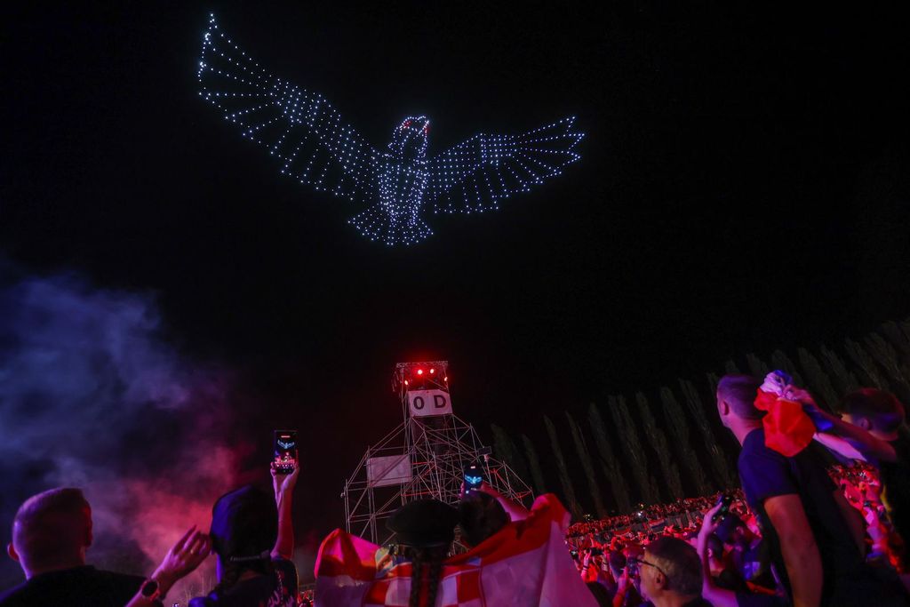 Dron show na koncertu Thompsona u Sinju - 5