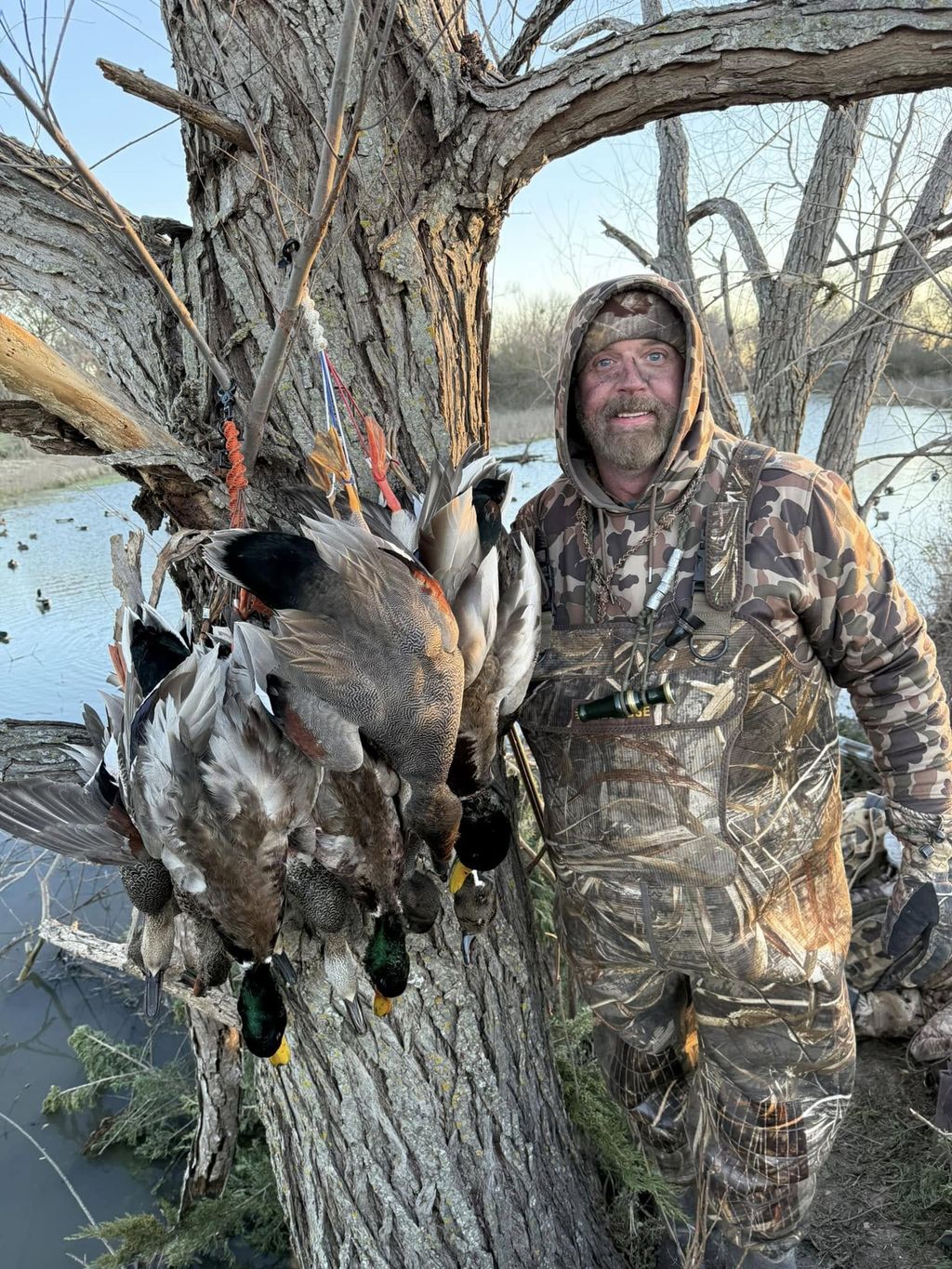 Američki lovac Asher Watkins