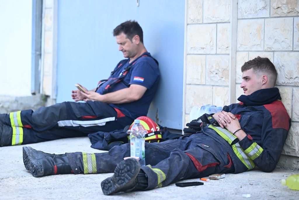 Vatrogasci na požarištu u Jasenicama - 4