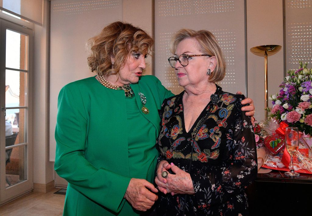 Tereza Kesovija, Gabi Novak