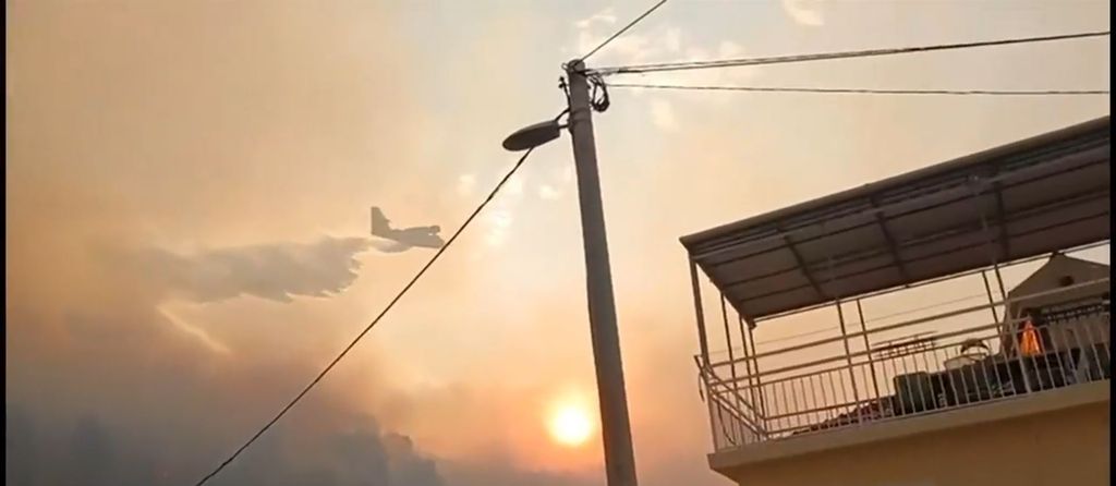 Vatrogasci i dalje na požarištu - 1