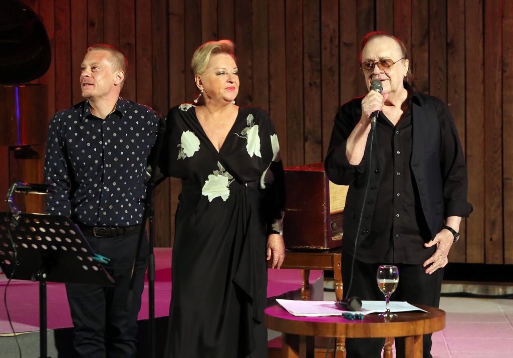 Gabi Novak, Arsen Dedić, Matija Dedić