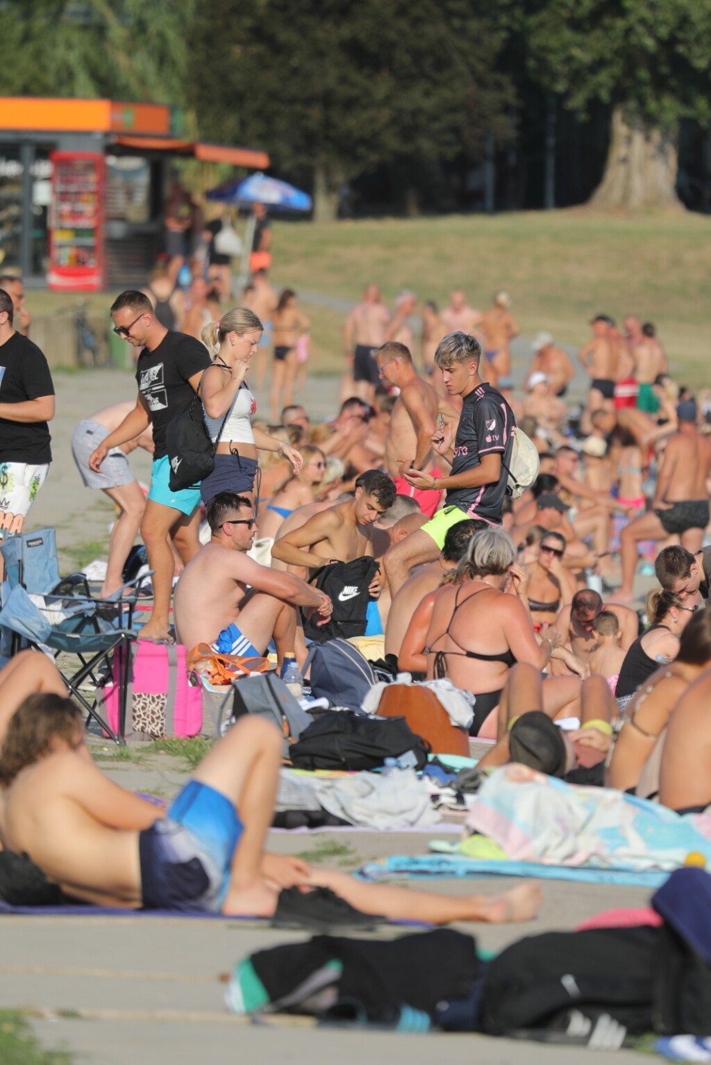 Kupači s Kopike uživaju u ljetu