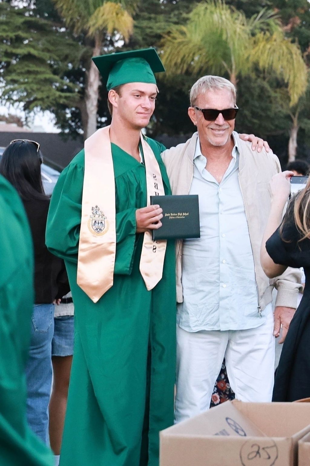 Kevin i Cayden Costner - 3