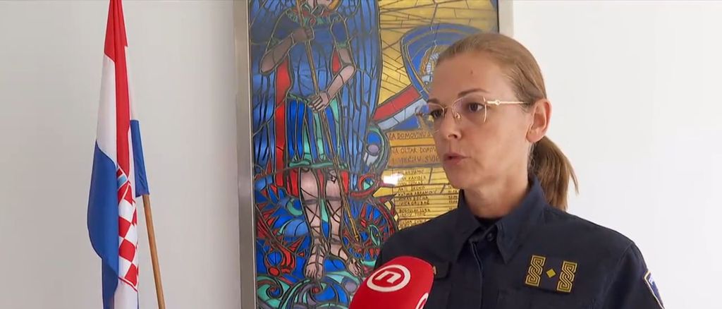 Pronađen mrtvi dupin kod Splita - 1