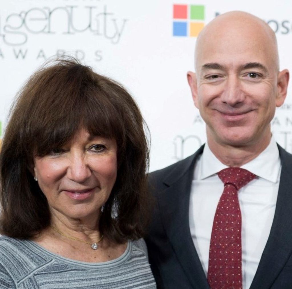 Jeff Bezos s majkom