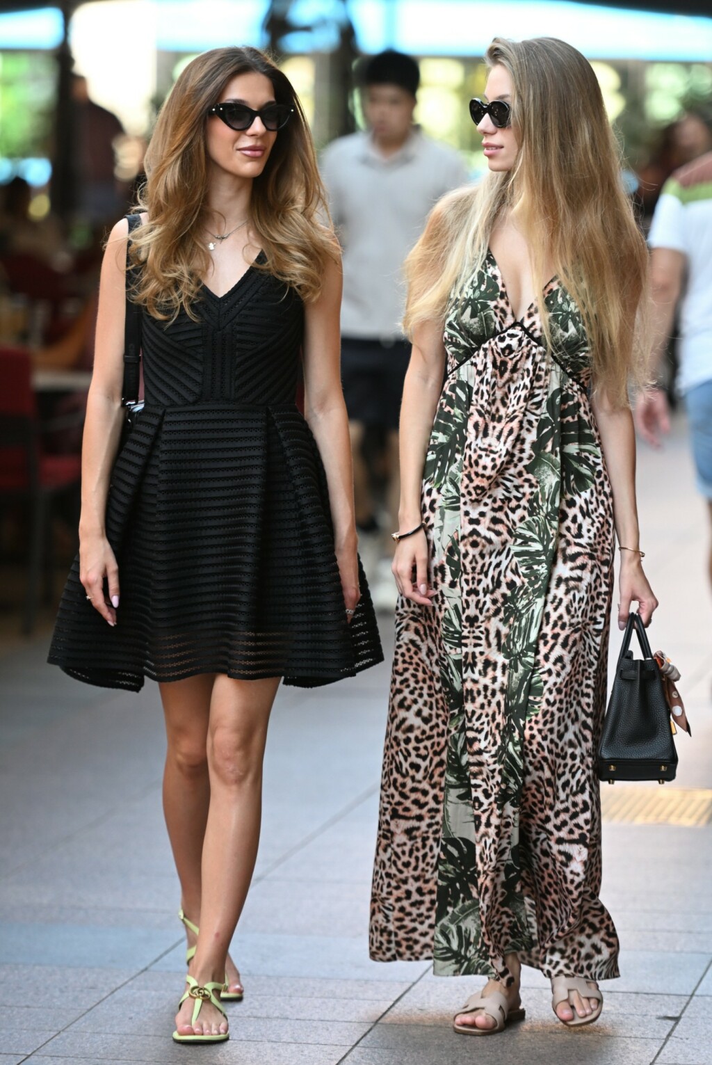 Mala crna haljina u street style izdanju sa zagrebačke špice