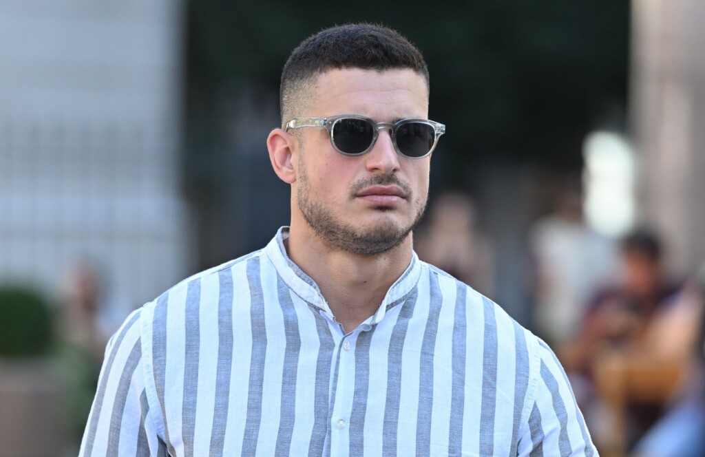 Muškarac sa špice u odličnom, a jednostavnom izdanju