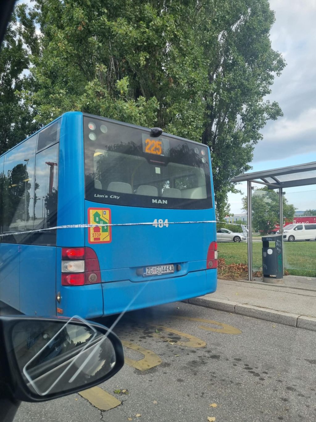 Vozač ZET-ova autobusa napadnut nožem