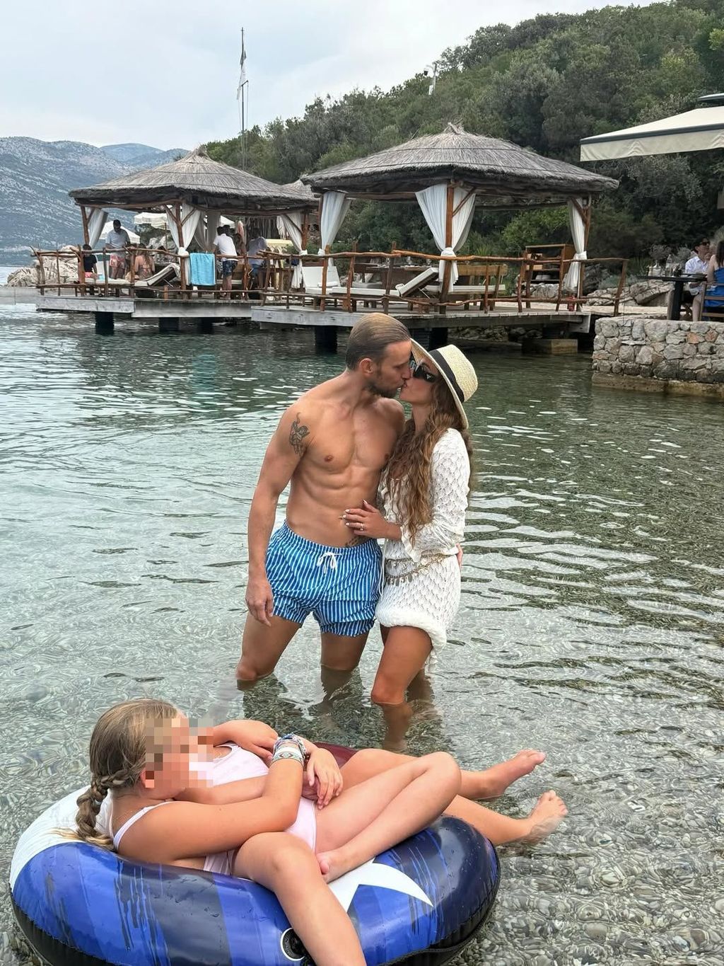 Ivan Rakitić i Raquel Mauri - 4