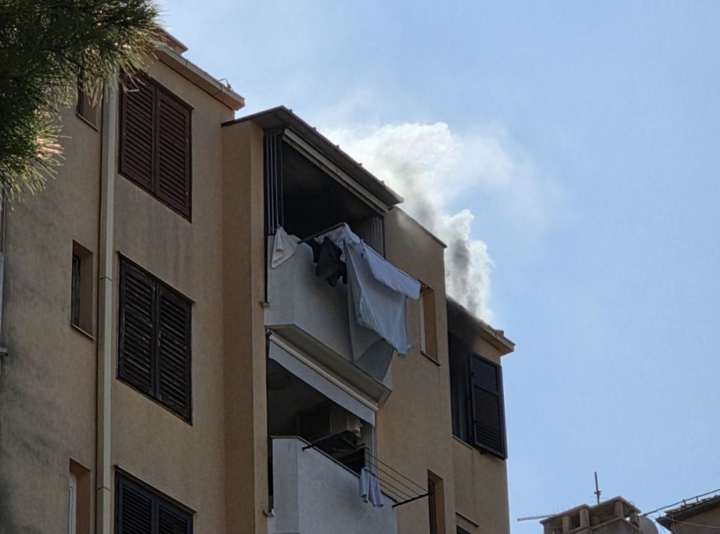 Požar stana u zgradi u Rovinju - 3