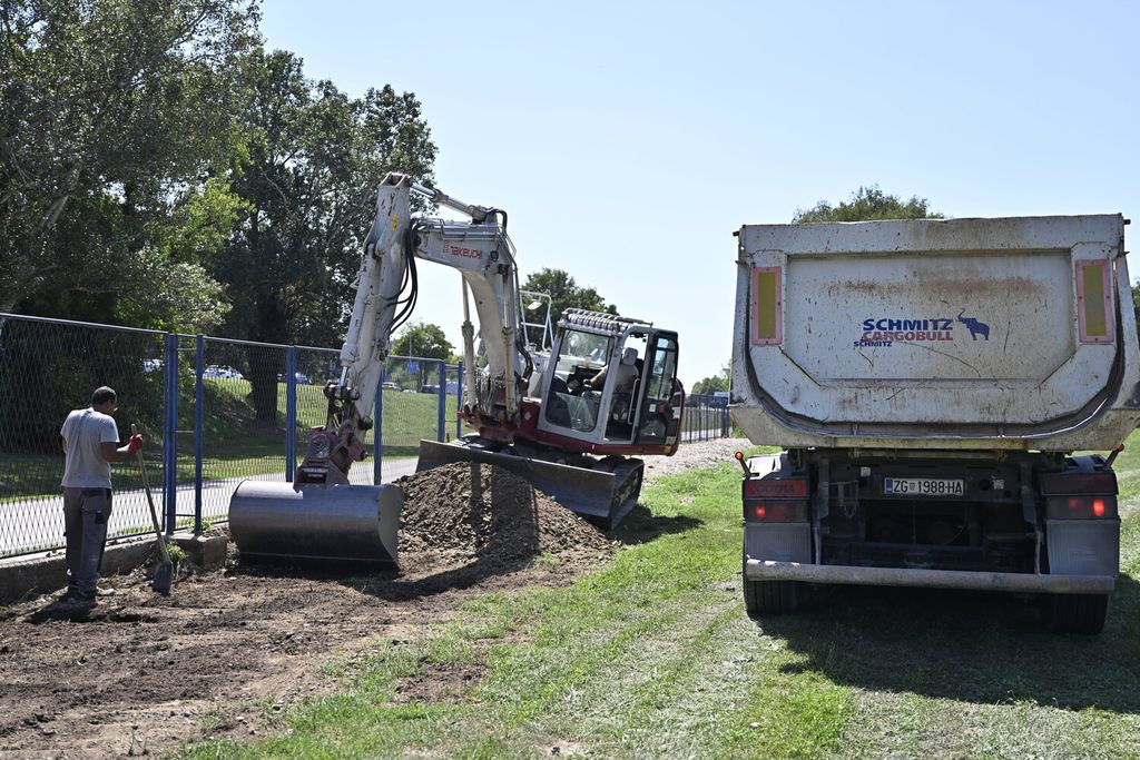 Radovi na ravnanju Hipodroma - 1