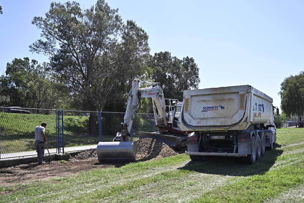 Radovi na ravnanju Hipodroma - 1