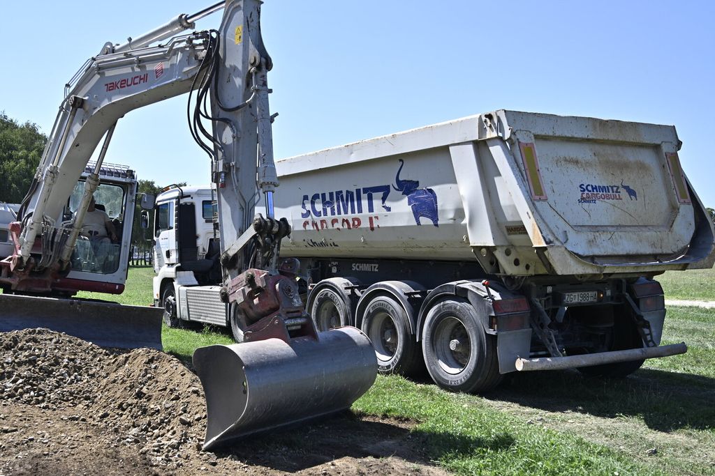 Radovi na ravnanju Hipodroma - 1