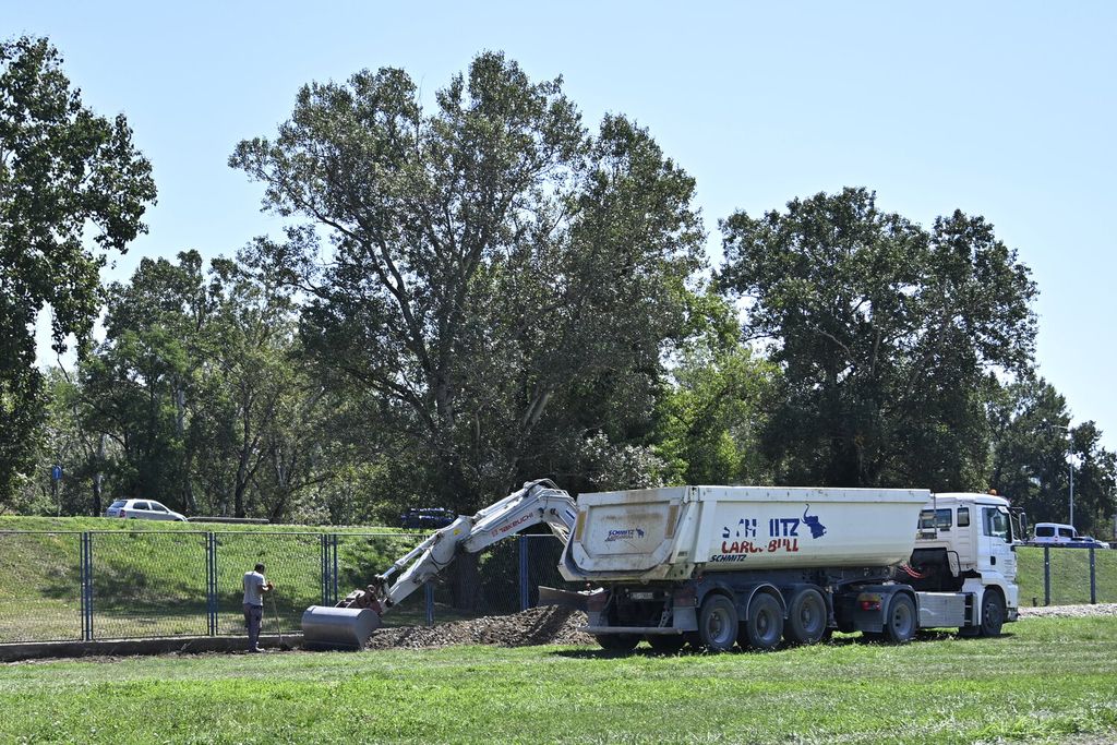 Radovi na ravnanju Hipodroma - 1