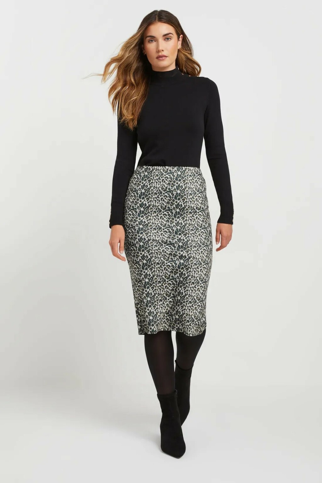 Boohoo suknja, 31 euro