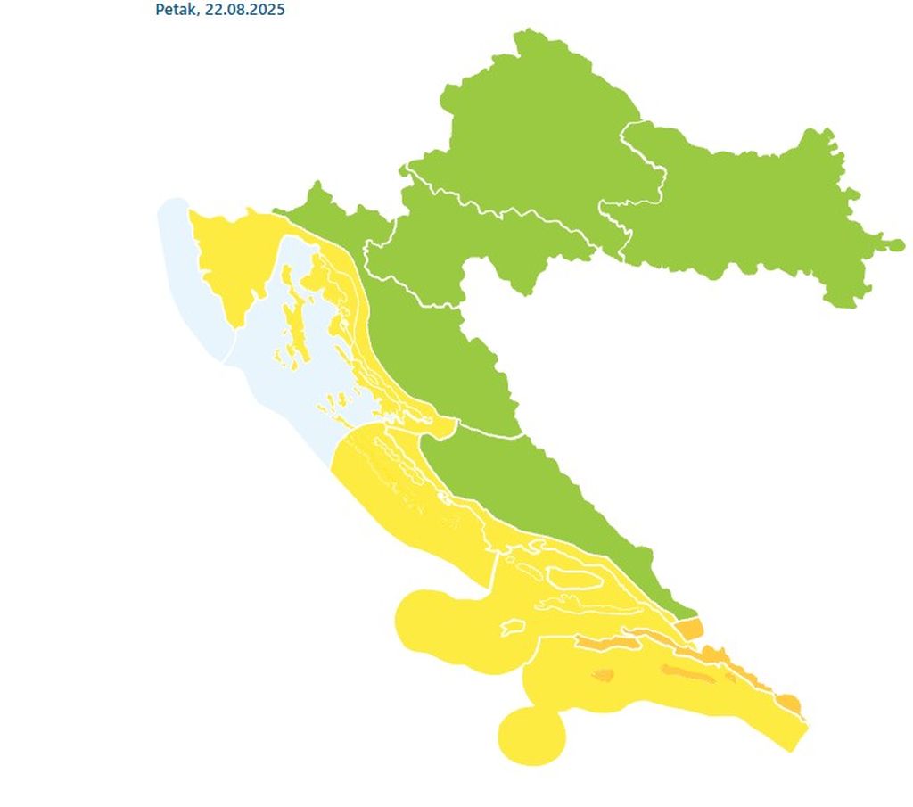 Jaka kiša na Jadranu