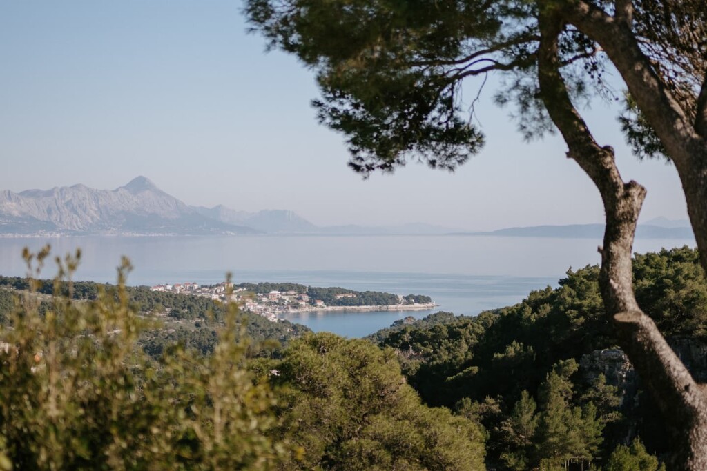 Prekrasan pogled s vrha brda