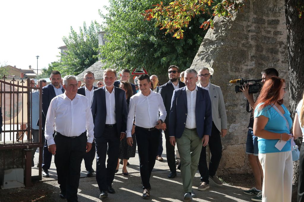 Političari u Barbanu - 2