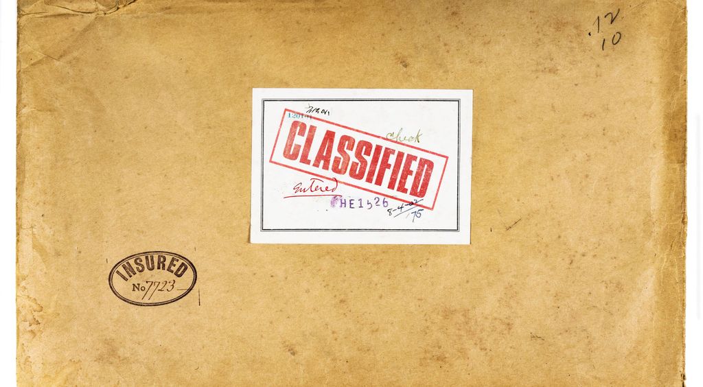 Agent FBI-ja u jakni