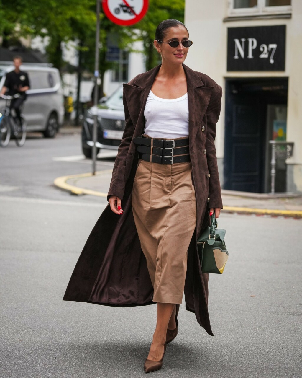 Smeđa boja u street style izdanju s Tjedna mode