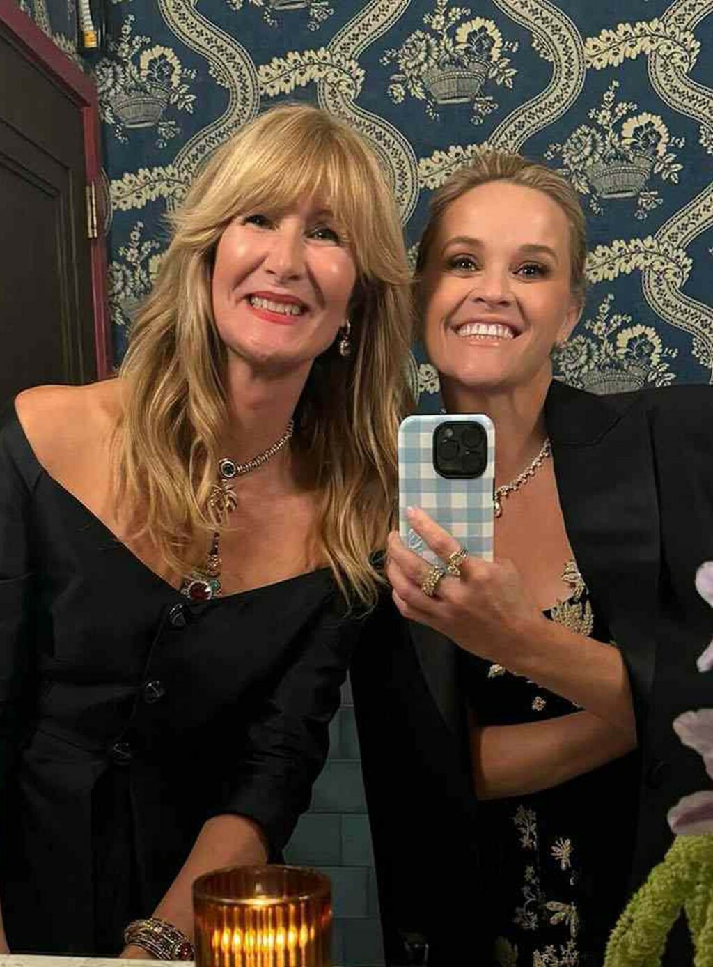 Laura Dern i Reese Witherspoon
