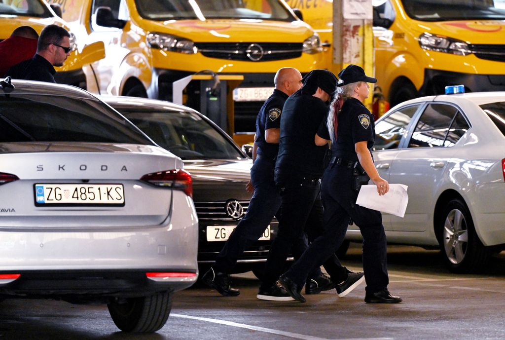 Privođenje osumnjičenih za trgovinu drogom - 17