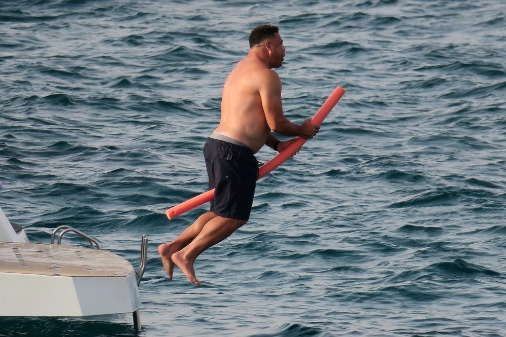 Ronaldo Luis Nazario de Lima - 14