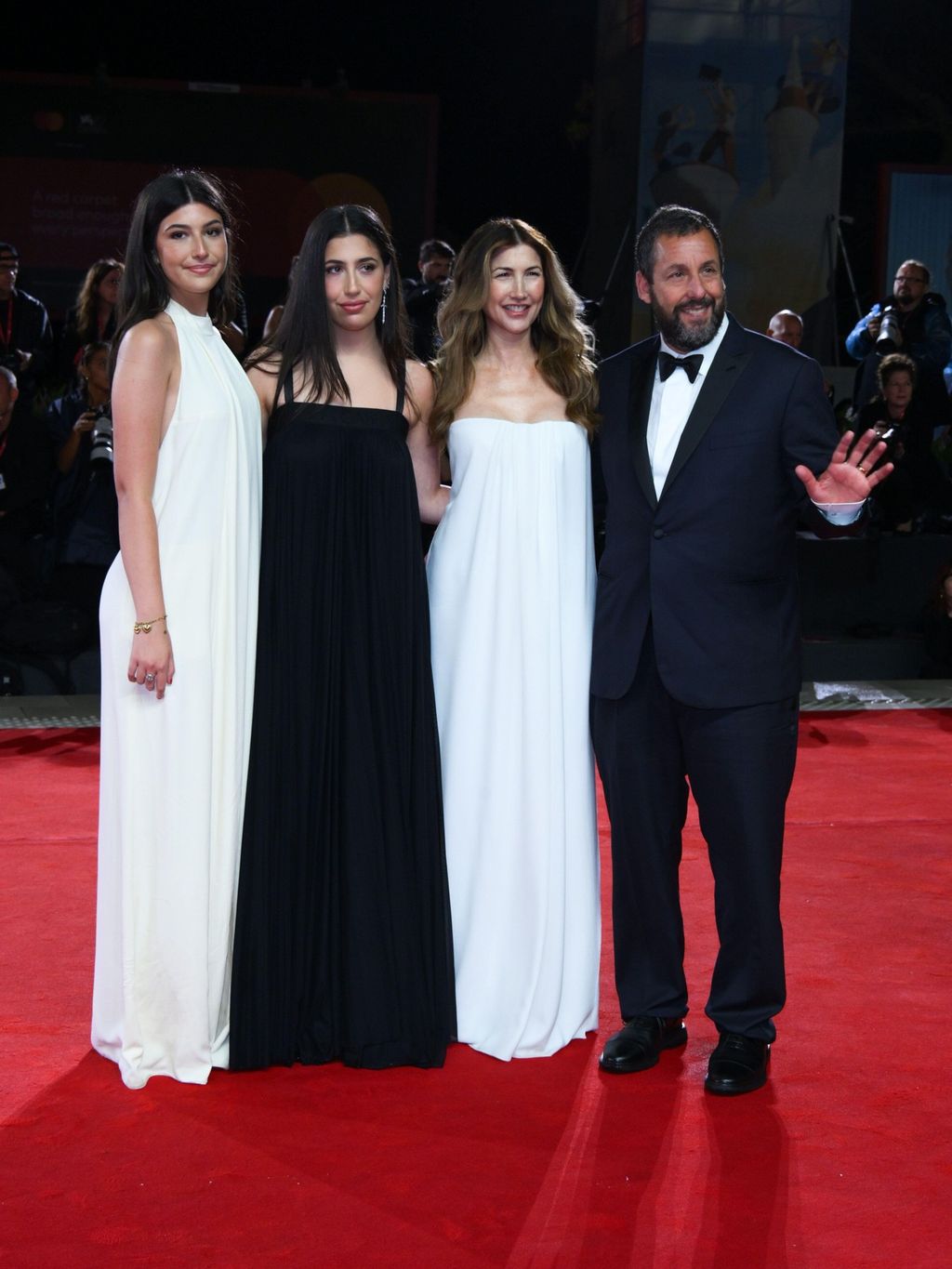 Adam Sandler s obitelji - 1