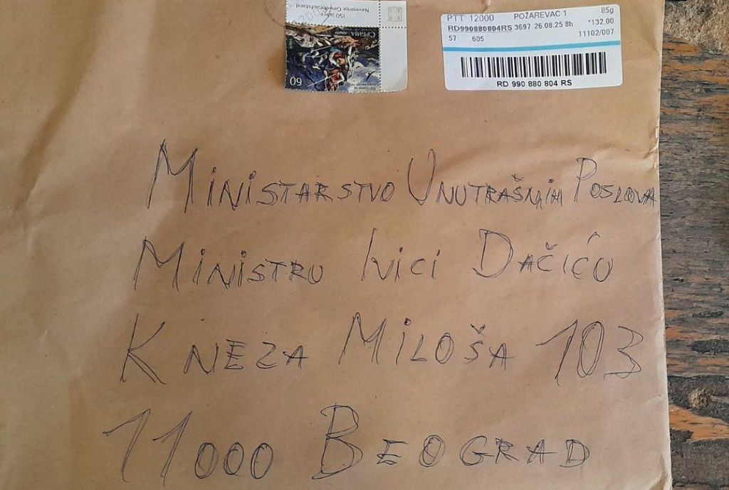 Tri metka stigla u kuverti u Vladu Srbije: Pošiljka naslovljena na Ivicu Dačića