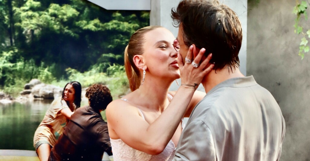 Neke slavne dame ljube u usta svoje kolege kao izraz prijateljstva