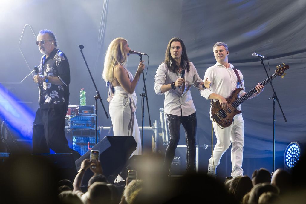 Tony Cetinski, Dino Jelusić