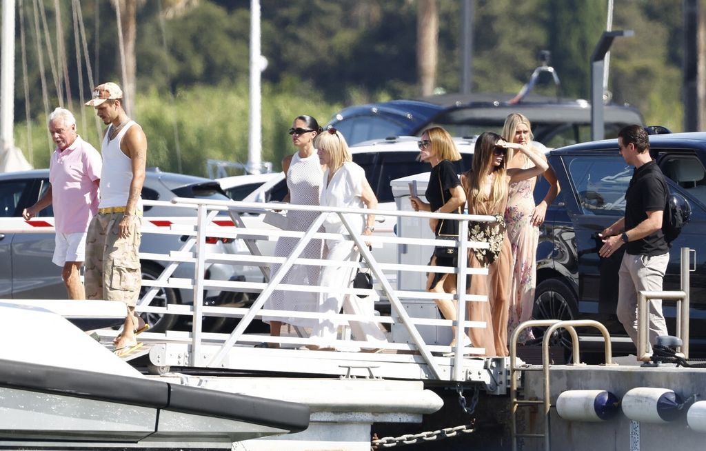 Victoria Beckham - 5