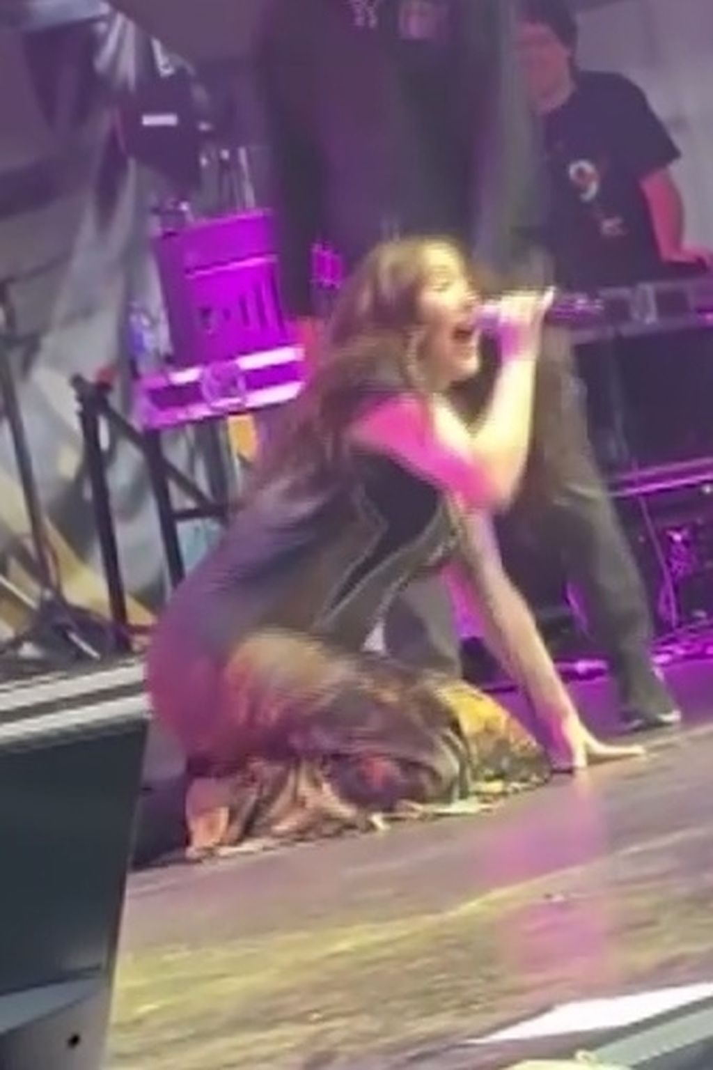 Noah Cyrus - 2