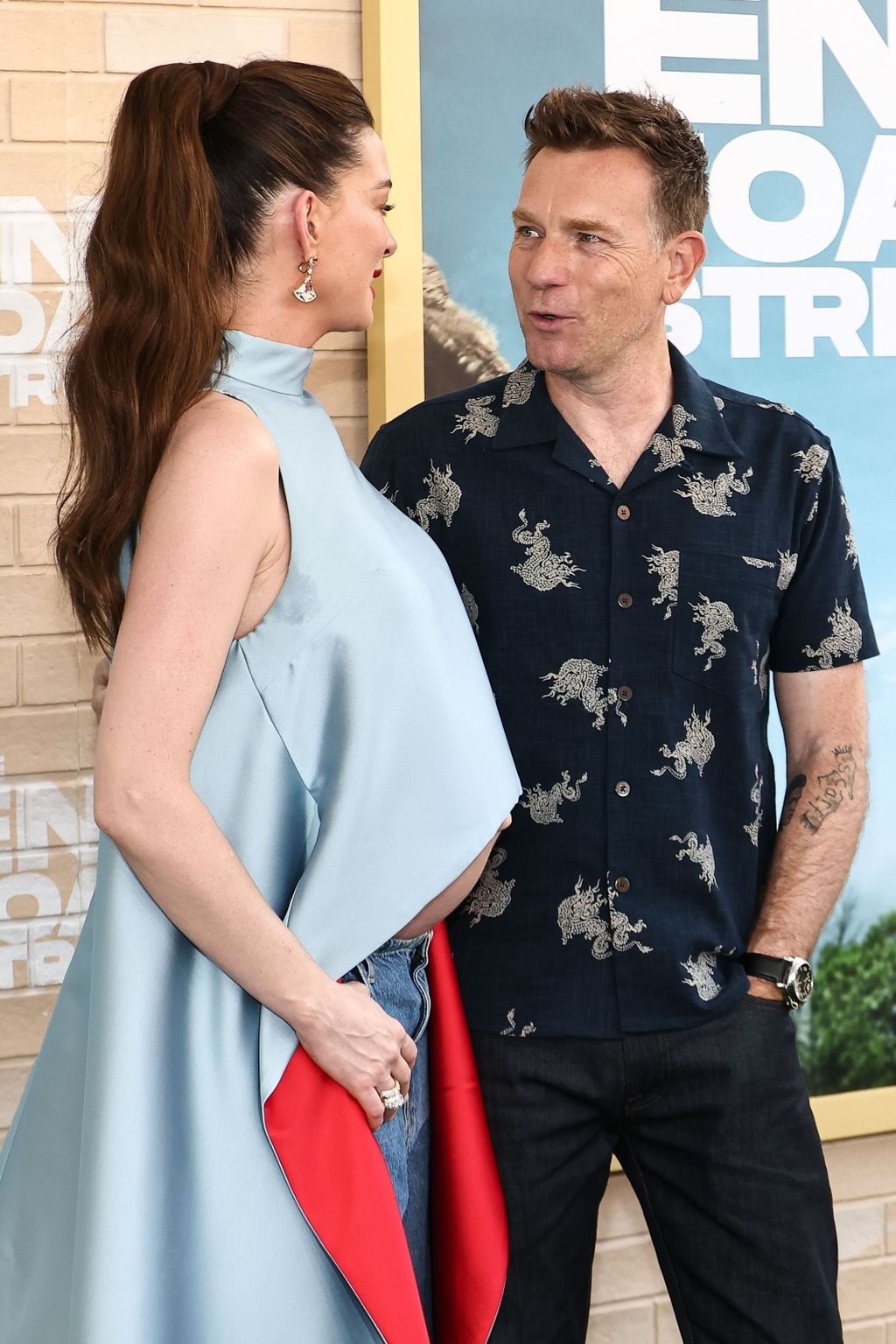 Anne Hathaway i Ewan McGregor
